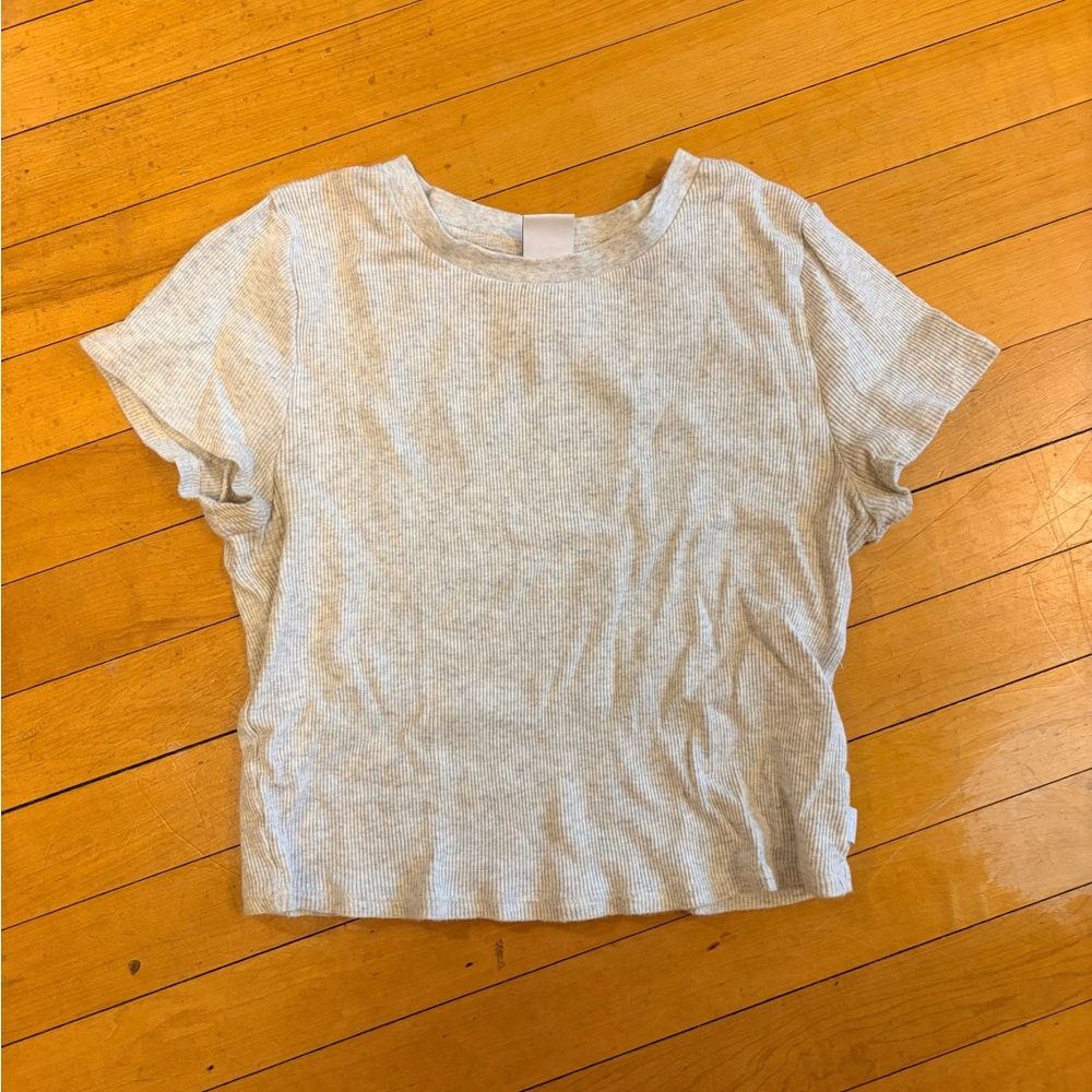TNA Light Gray Ribbed Cropped Tee